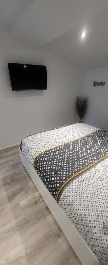 Le Beluga Spa Nantes Bouguenais Aeroport Bagian luar foto